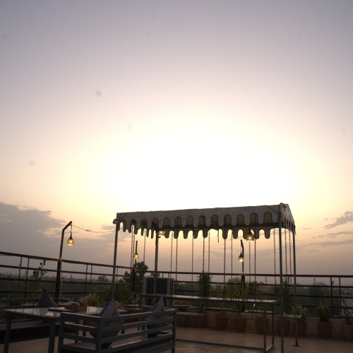 best hotel in sawai madhopur